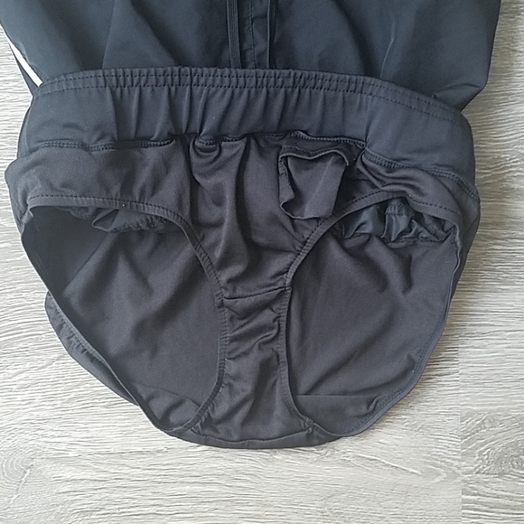 🎉HP🎉Champion black workout shorts. Size S. - Picture 3 of 4